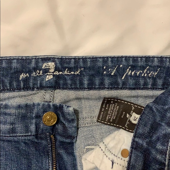 7FAMK flare crops - Picture 2 of 3